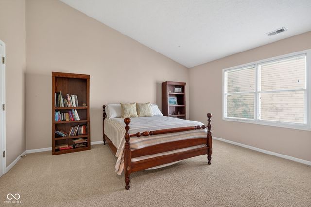 1238 Sullivans Ridge, Zionsville, IN 46077