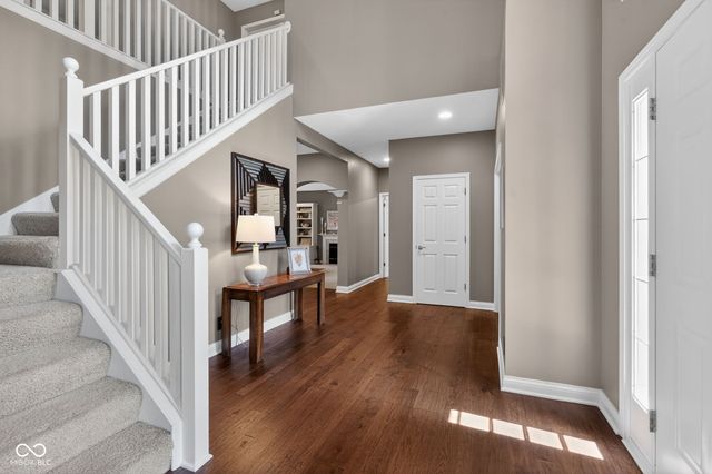 1238 Sullivans Ridge, Zionsville, IN 46077