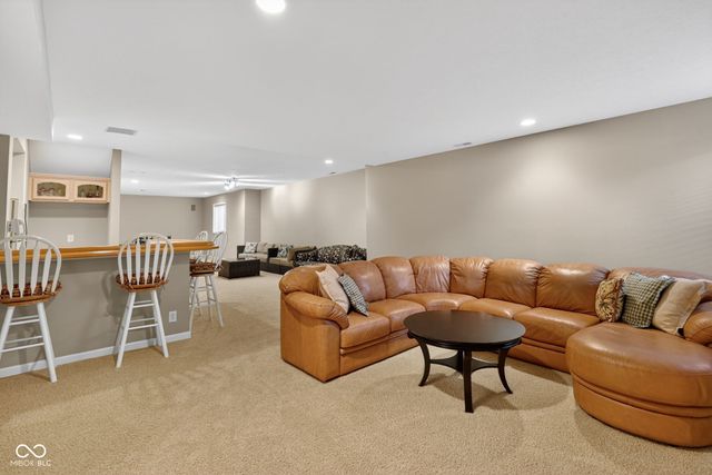 1238 Sullivans Ridge, Zionsville, IN 46077