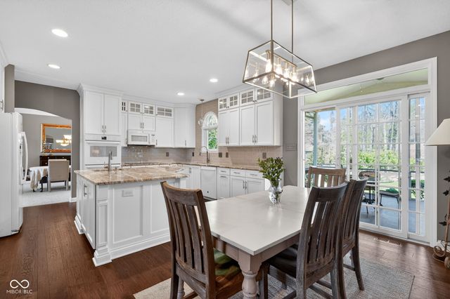 1238 Sullivans Ridge, Zionsville, IN 46077