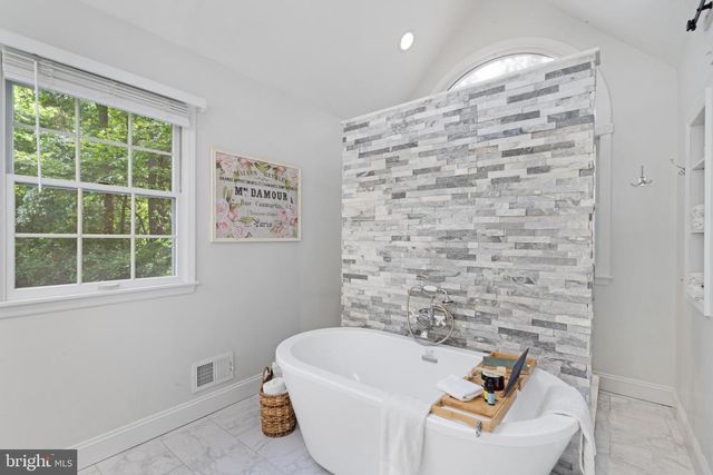 209 LAKE RD, Basking Ridge, NJ 07920