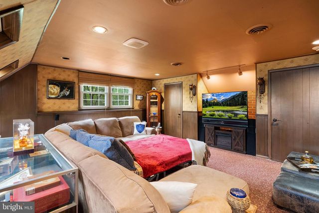 209 LAKE RD, Basking Ridge, NJ 07920