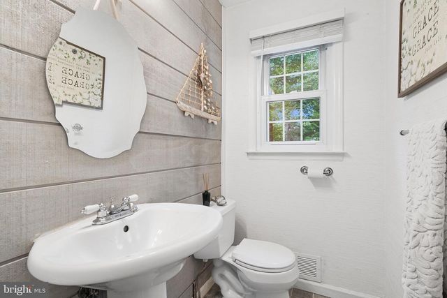 209 LAKE RD, Basking Ridge, NJ 07920