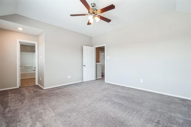 827 Deerhurst Lane, Magnolia, TX 77354