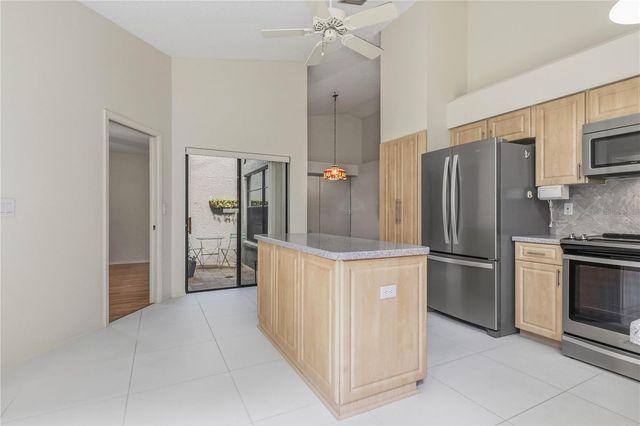 5515 SALEM SQUARE DRIVE S, Palm Harbor, FL 34685