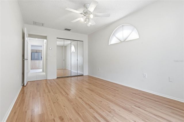 5515 SALEM SQUARE DRIVE S, Palm Harbor, FL 34685