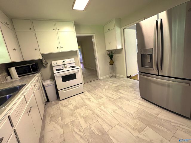 12502 Browns Ferry Road, Athens, AL 35611