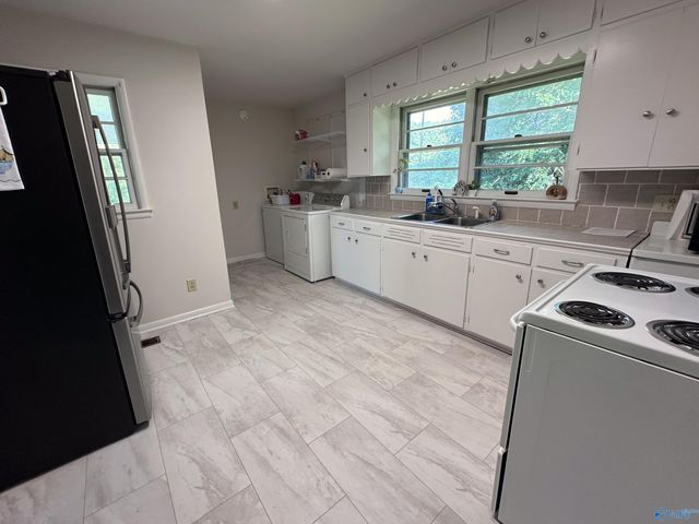 12502 Browns Ferry Road, Athens, AL 35611