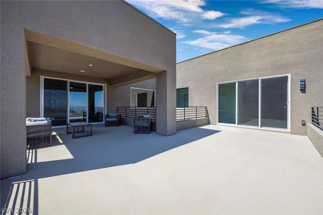 318 Shaded Canyon Drive, Henderson, NV 89012