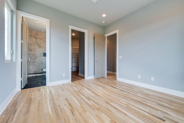 970 Youngs Ln Apt K, Nashville, TN 37207