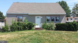 203 BLUE JAY LN, Mount Holly, NJ 08060