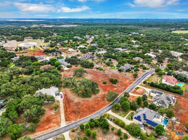 27215 Park Loop Road, New Braunfels, TX 78132