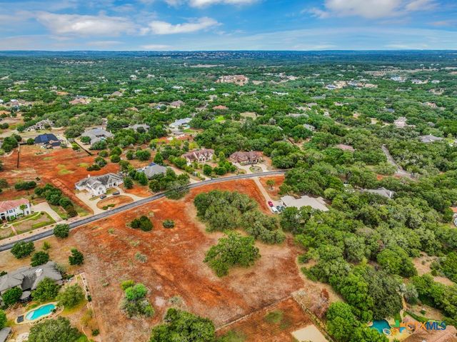 27215 Park Loop Road, New Braunfels, TX 78132