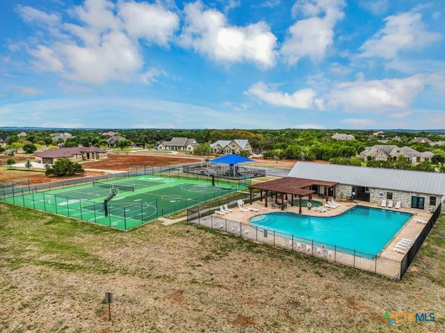 27215 Park Loop Road, New Braunfels, TX 78132