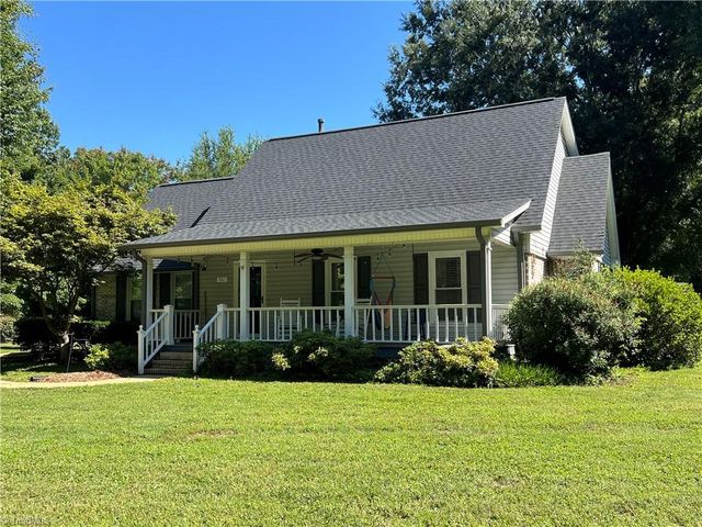 301 Shadowood Drive, Reidsville, NC 27320