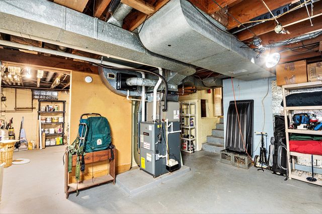 100 Burt Avenue, Jackson, MI 49201