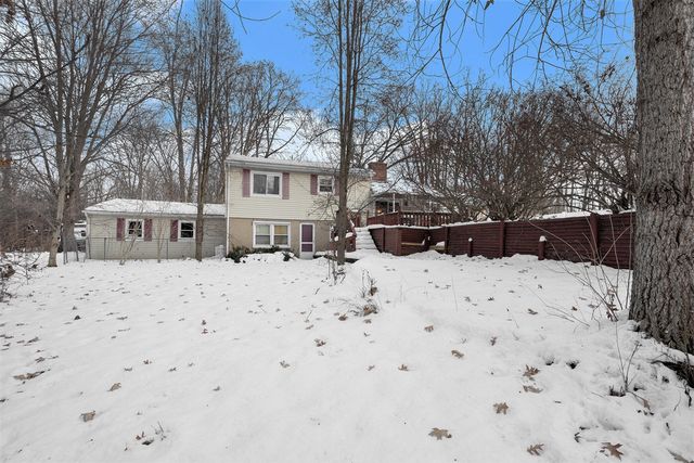 100 Burt Avenue, Jackson, MI 49201