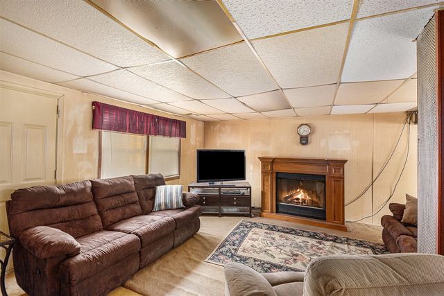 100 Burt Avenue, Jackson, MI 49201