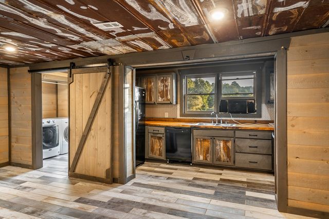 2637 River Road, Mineral Bluff, GA 30559