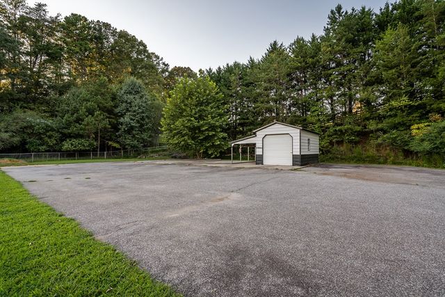 2637 River Road, Mineral Bluff, GA 30559