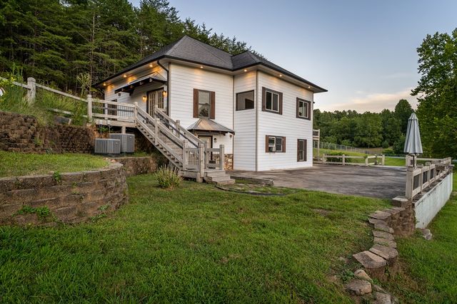 2637 River Road, Mineral Bluff, GA 30559