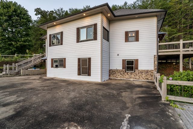 2637 River Road, Mineral Bluff, GA 30559