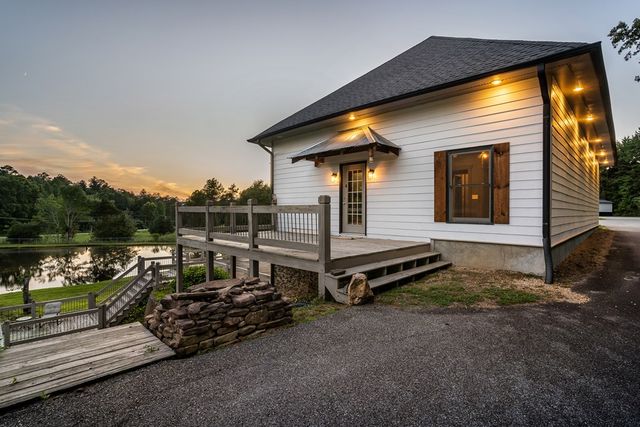 2637 River Road, Mineral Bluff, GA 30559