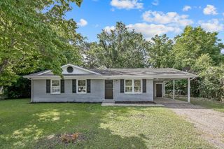 2304 Electra Road, Fayetteville, NC 28304