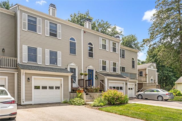 506 Clarks Row, Bristol, RI 02809