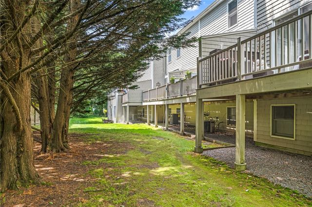 506 Clarks Row, Bristol, RI 02809