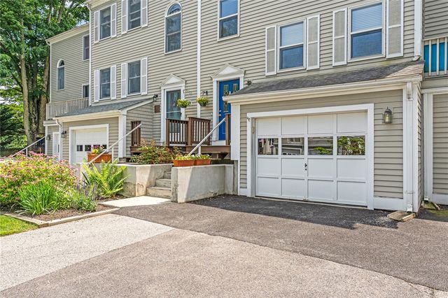 506 Clarks Row, Bristol, RI 02809