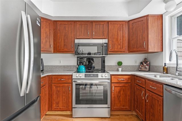 506 Clarks Row, Bristol, RI 02809