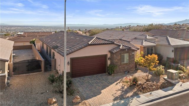 2079 Port Royal Drive, Laughlin, NV 89029