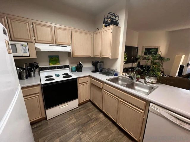 17161 Alva 212, San Diego, CA 92127