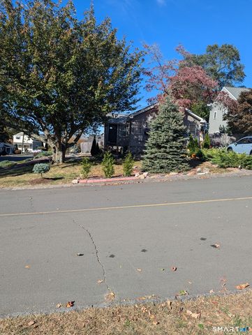 29 Longview Drive, Brookfield, CT 06804