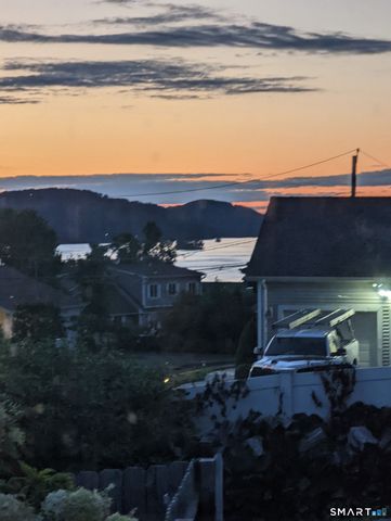 29 Longview Drive, Brookfield, CT 06804