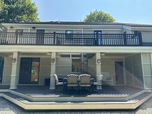 9 Sunny Knoll Ter, Lexington, MA 02421