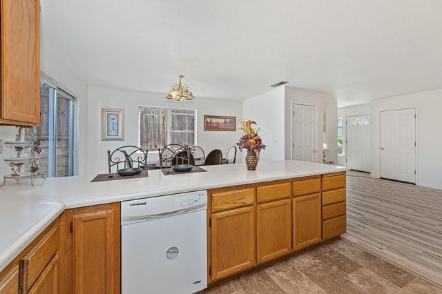 3023 Courtside Dr, Diamond Springs, CA 95619