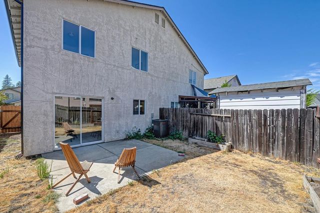 3023 Courtside Dr, Diamond Springs, CA 95619