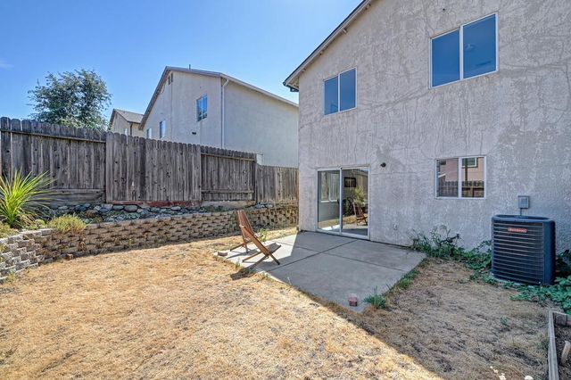 3023 Courtside Dr, Diamond Springs, CA 95619