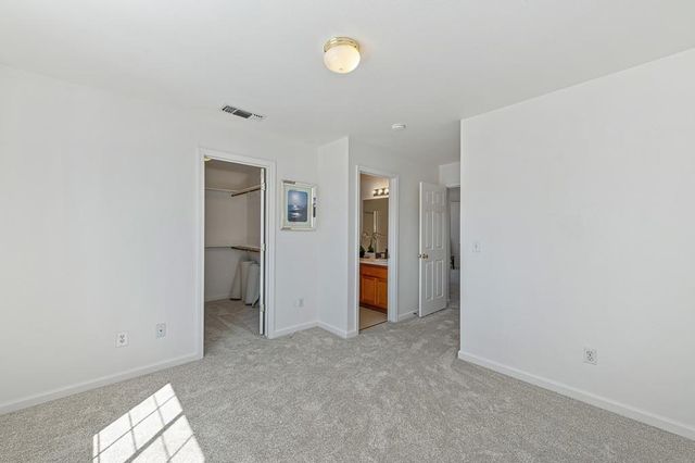 3023 Courtside Dr, Diamond Springs, CA 95619