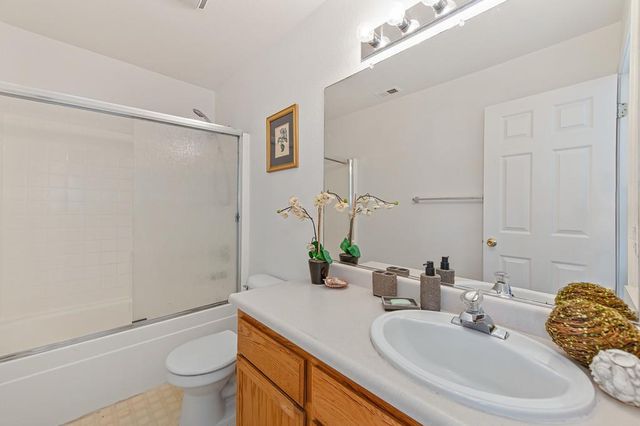 3023 Courtside Dr, Diamond Springs, CA 95619