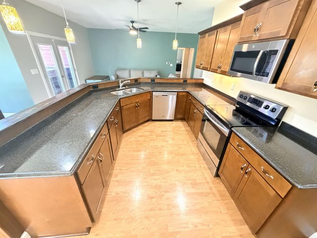 904 Poplar St, Osage, IA 50461