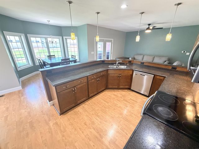 904 Poplar St, Osage, IA 50461