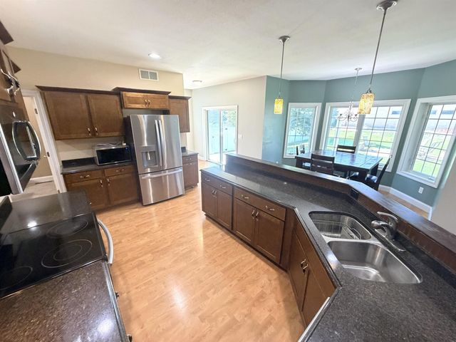 904 Poplar St, Osage, IA 50461