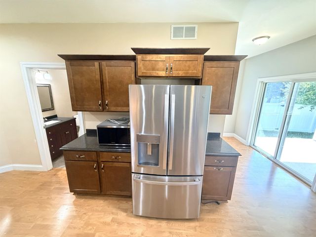 904 Poplar St, Osage, IA 50461