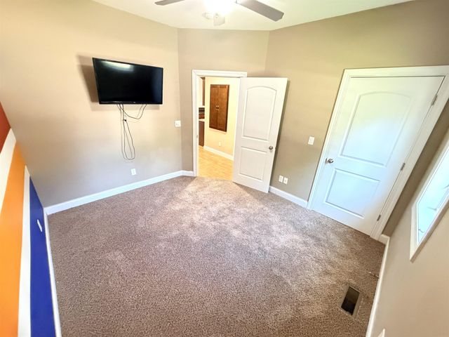 904 Poplar St, Osage, IA 50461