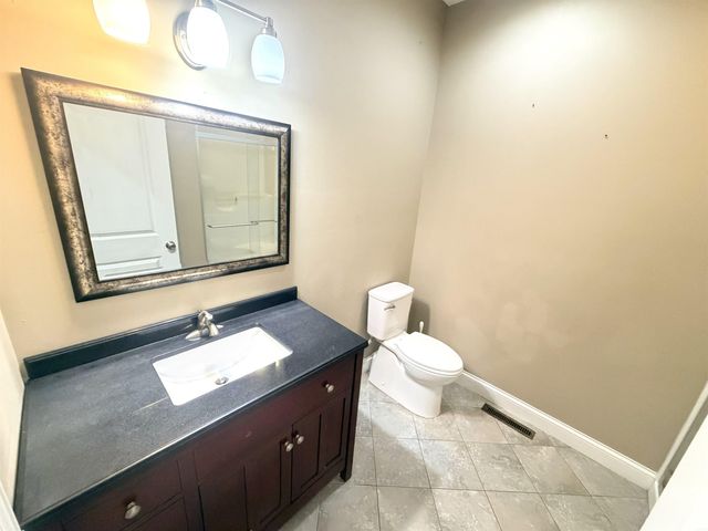 904 Poplar St, Osage, IA 50461