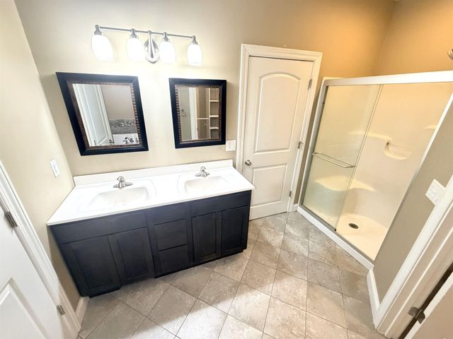 904 Poplar St, Osage, IA 50461
