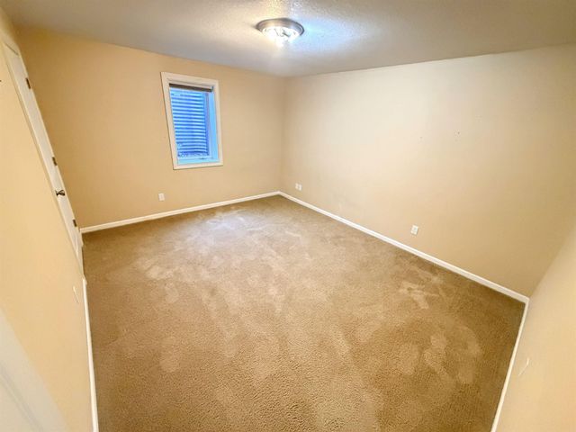 904 Poplar St, Osage, IA 50461